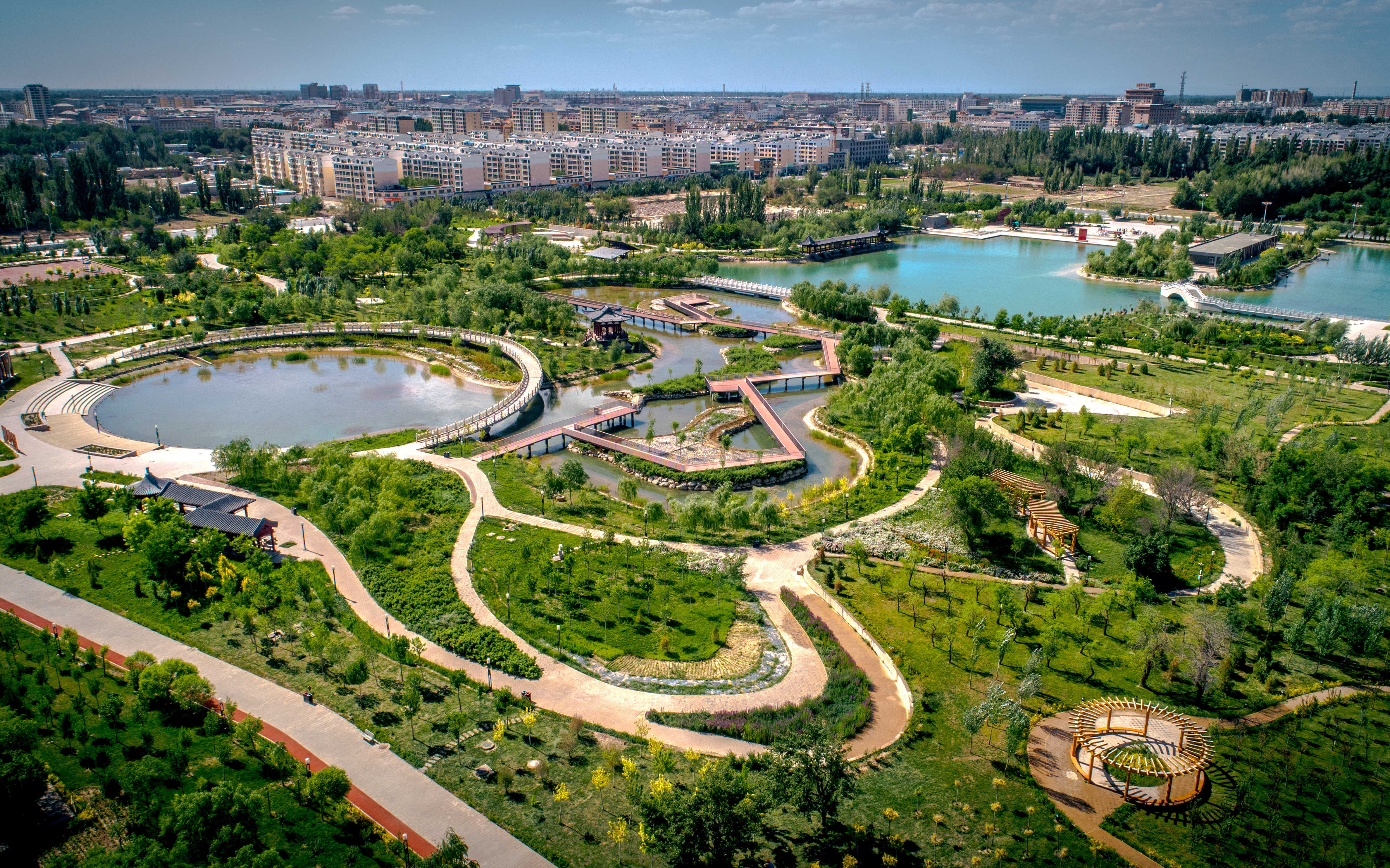 3.敦煌飞天公园风景如画 赵琪静 摄.jpg