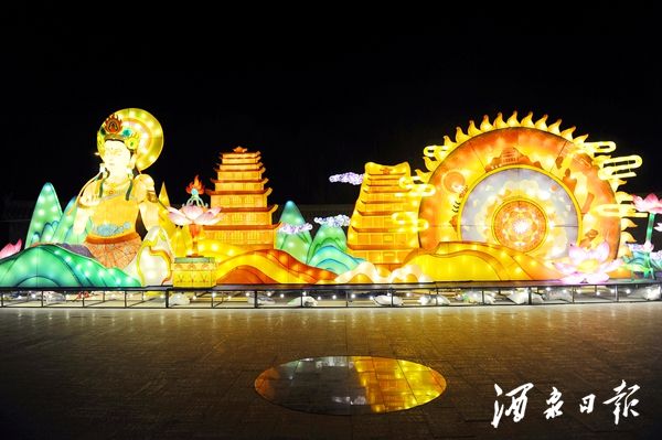 敦煌市迎春彩灯布置完成 (10)